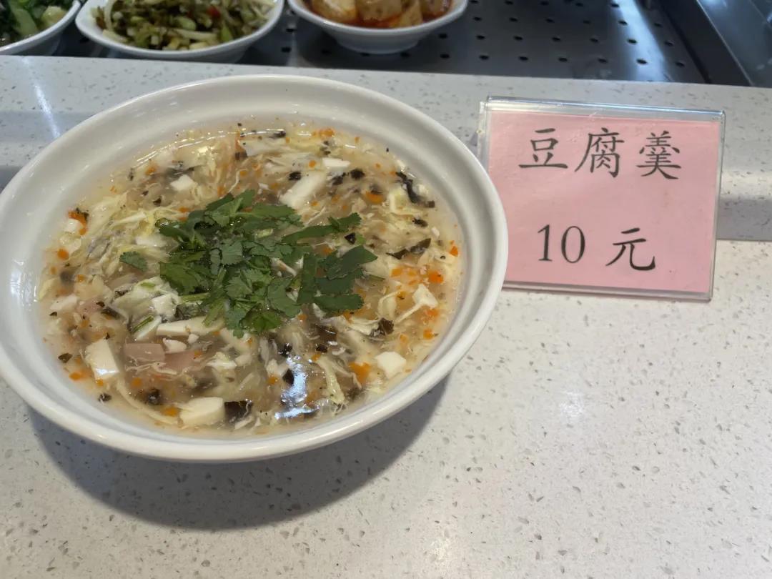 1616745333413067382.jpg 1616745333413067382.jpg