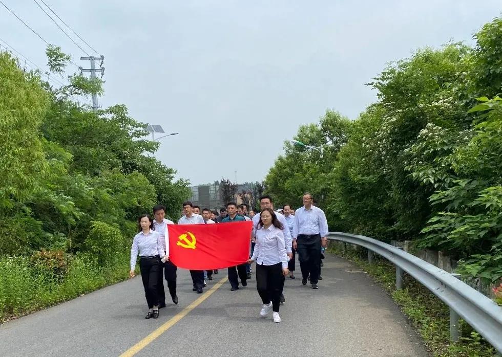 1625624123399097998.jpg 1625624123399097998.jpg