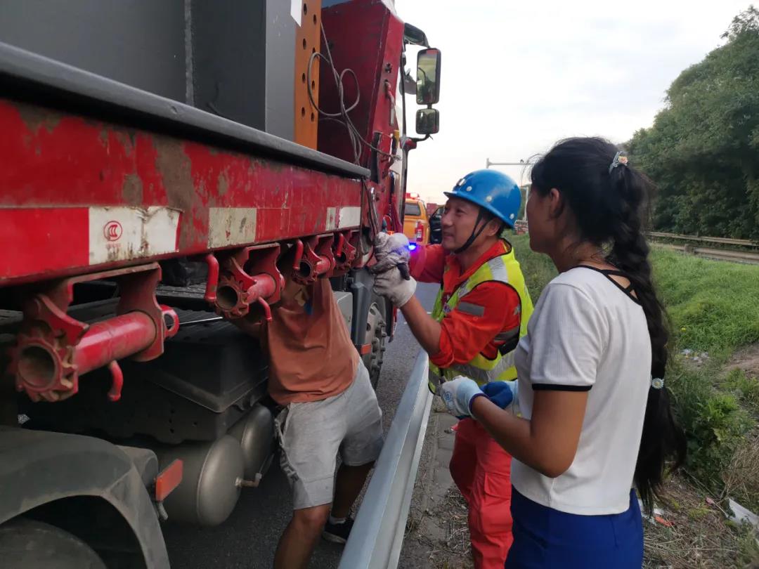 1631603570211094674.jpg 1631603570211094674.jpg