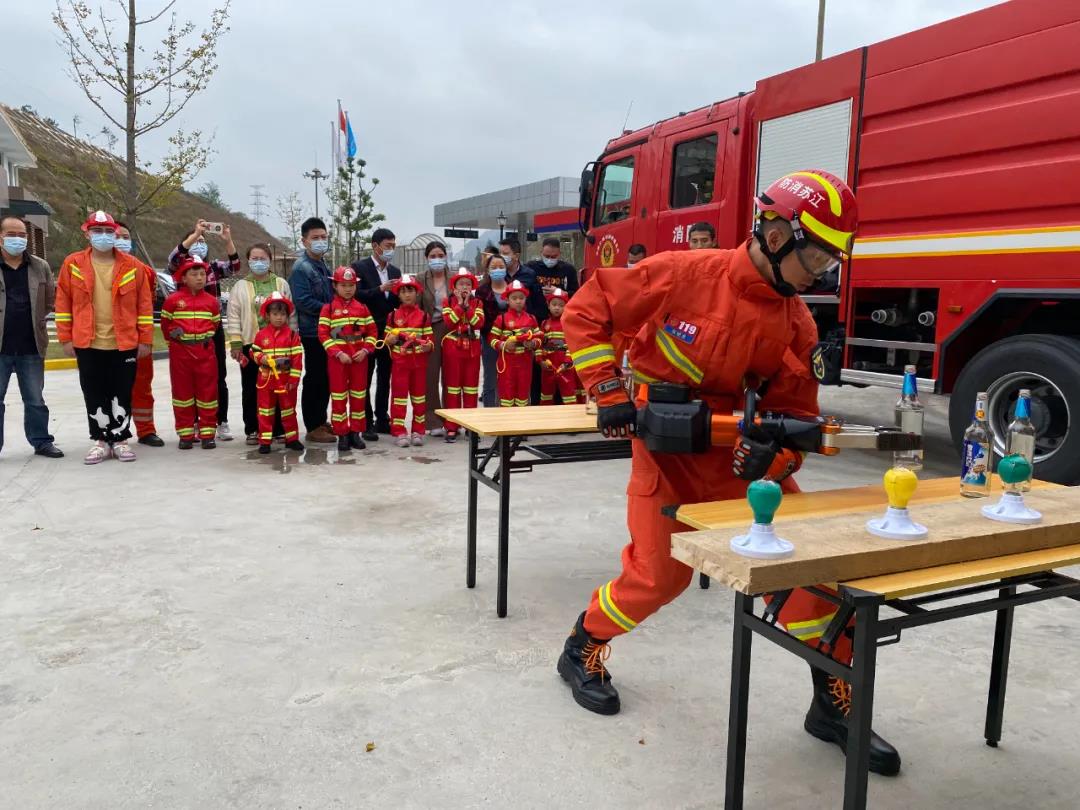 1636528466814024683.jpg 1636528466814024683.jpg