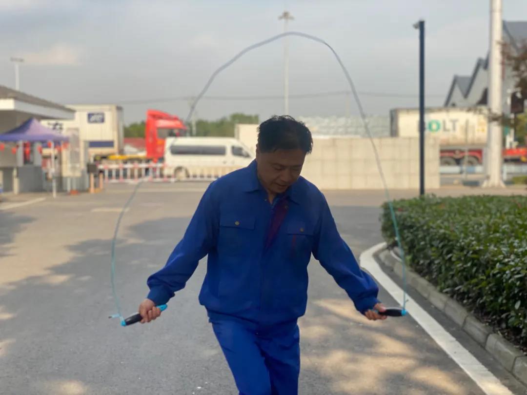 1636963281141009928.jpg 1636963281141009928.jpg