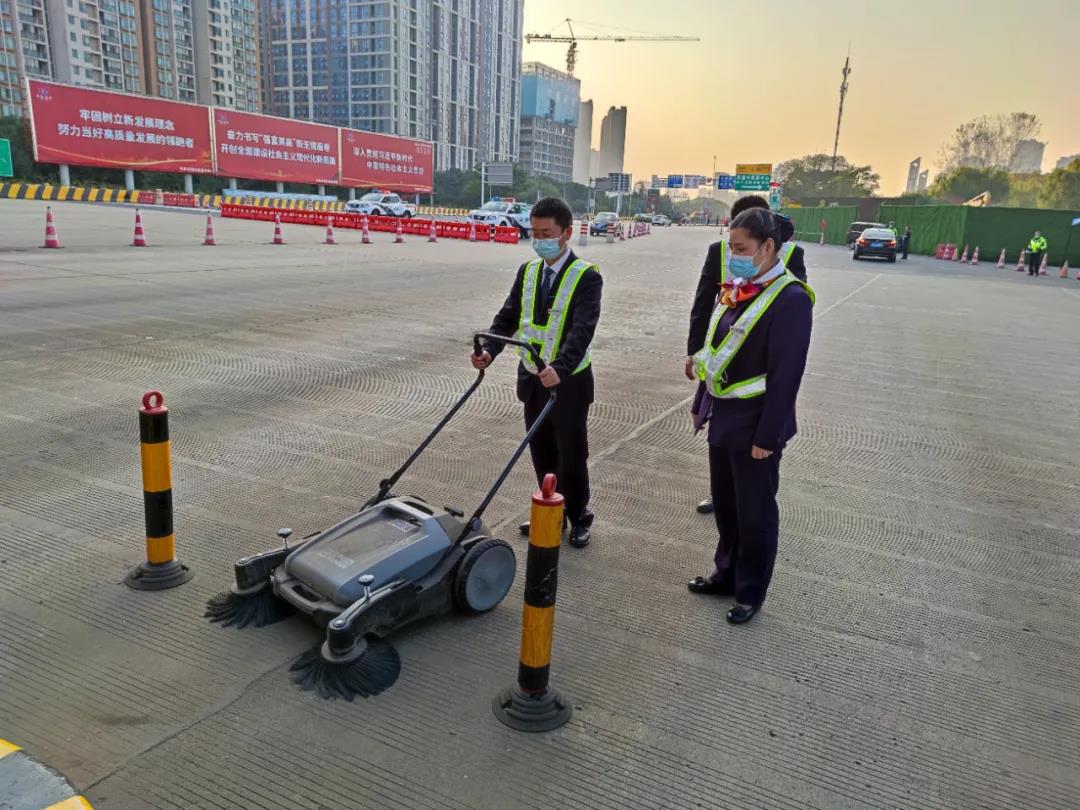 1637740000131070881.jpg 1637740000131070881.jpg