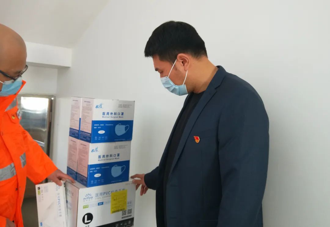 1650800921565030332.jpg 1650800921565030332.jpg