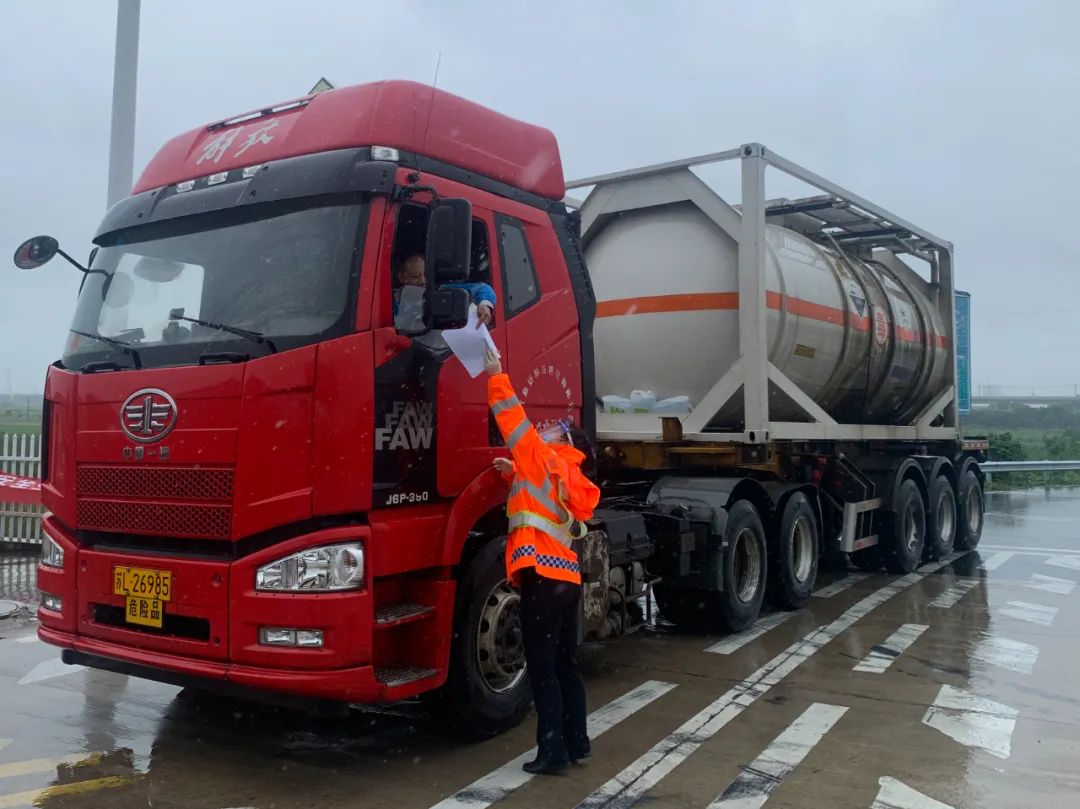 1656492419279049784.jpg 1656492419279049784.jpg