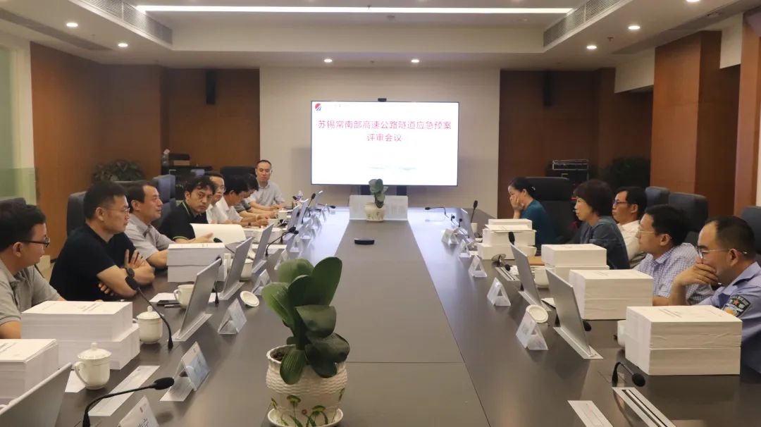 1658728773346054799.jpg 1658728773346054799.jpg