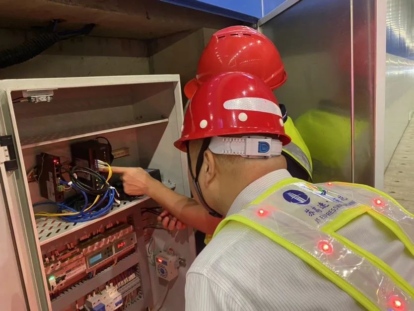 1665387422191055756.jpg 1665387422191055756.jpg