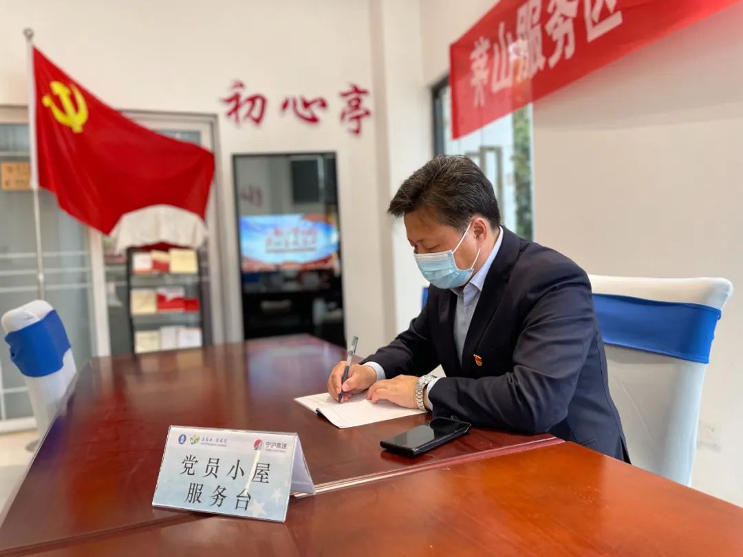 1672103134497009160.jpg 1672103134497009160.jpg